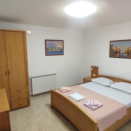 Apartments Familia Будва Екстериор снимка