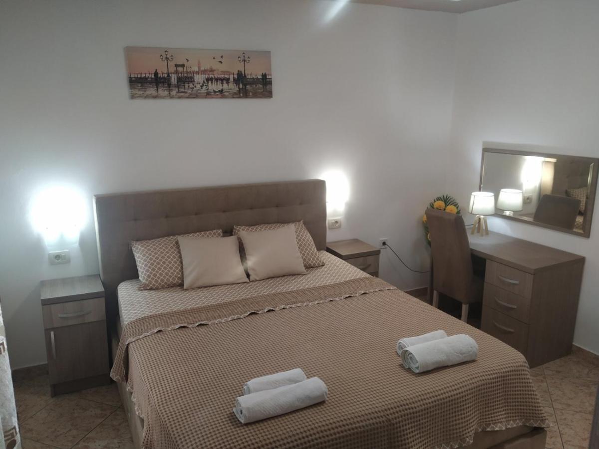 Apartments Familia Будва Екстериор снимка