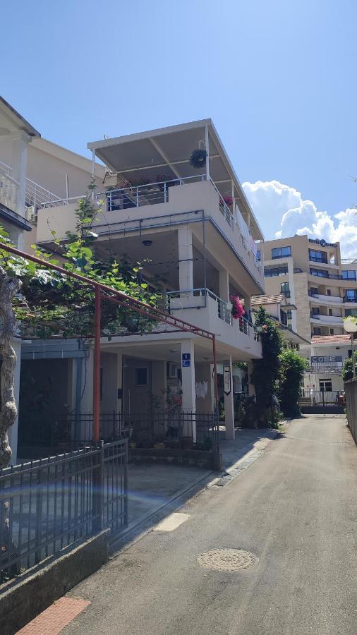 Apartments Familia Будва Екстериор снимка