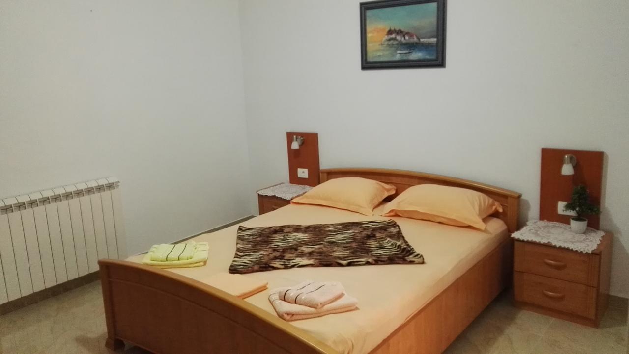 Apartments Familia Будва Екстериор снимка