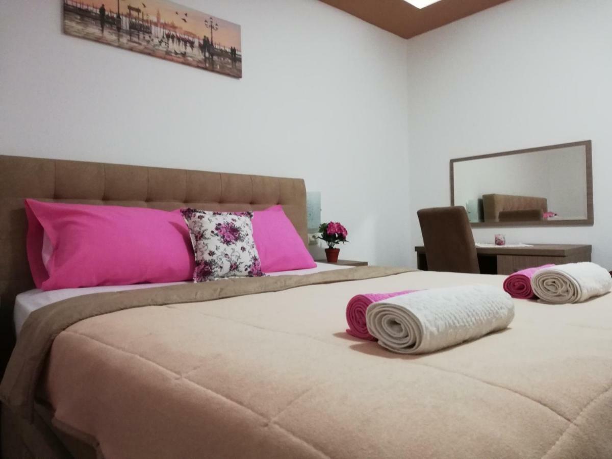 Apartments Familia Будва Екстериор снимка