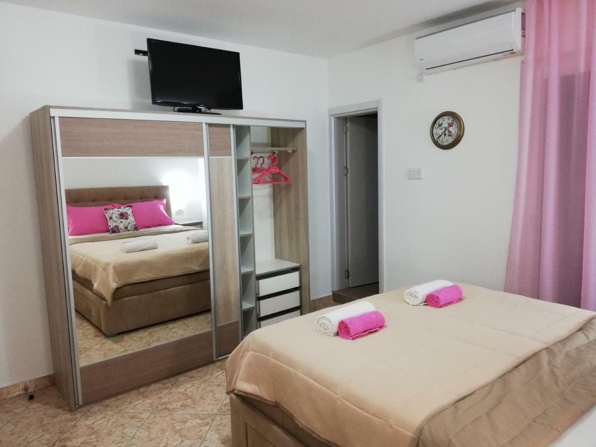 Apartments Familia Будва Екстериор снимка