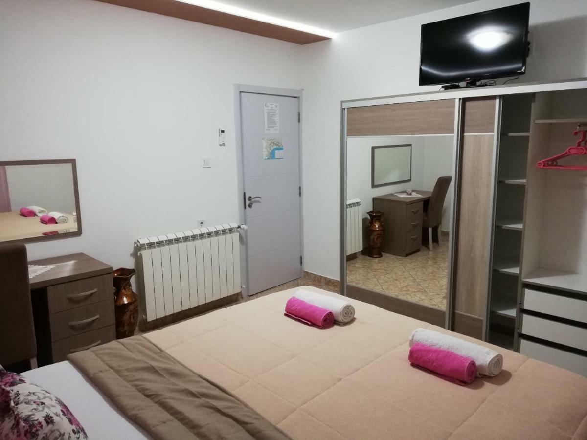 Apartments Familia Будва Екстериор снимка