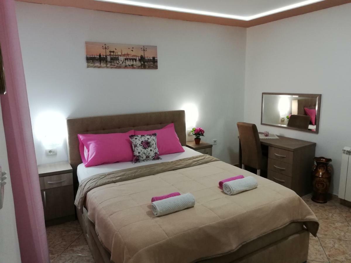 Apartments Familia Будва Екстериор снимка